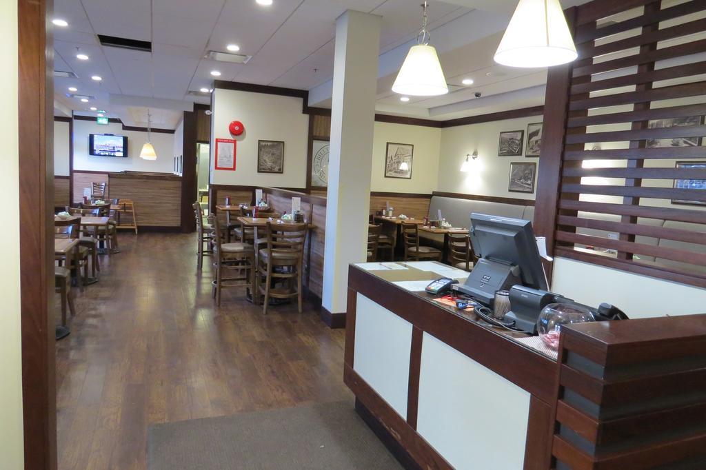 Billy Barker Casino Hotel Quesnel Esterno foto