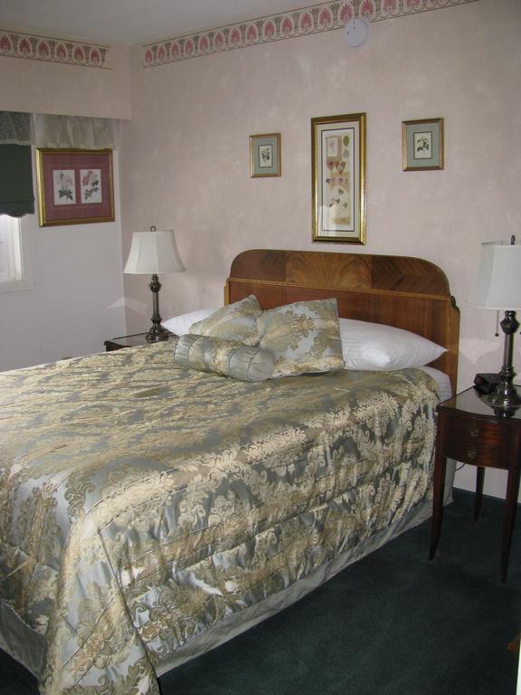 Billy Barker Casino Hotel Quesnel Esterno foto