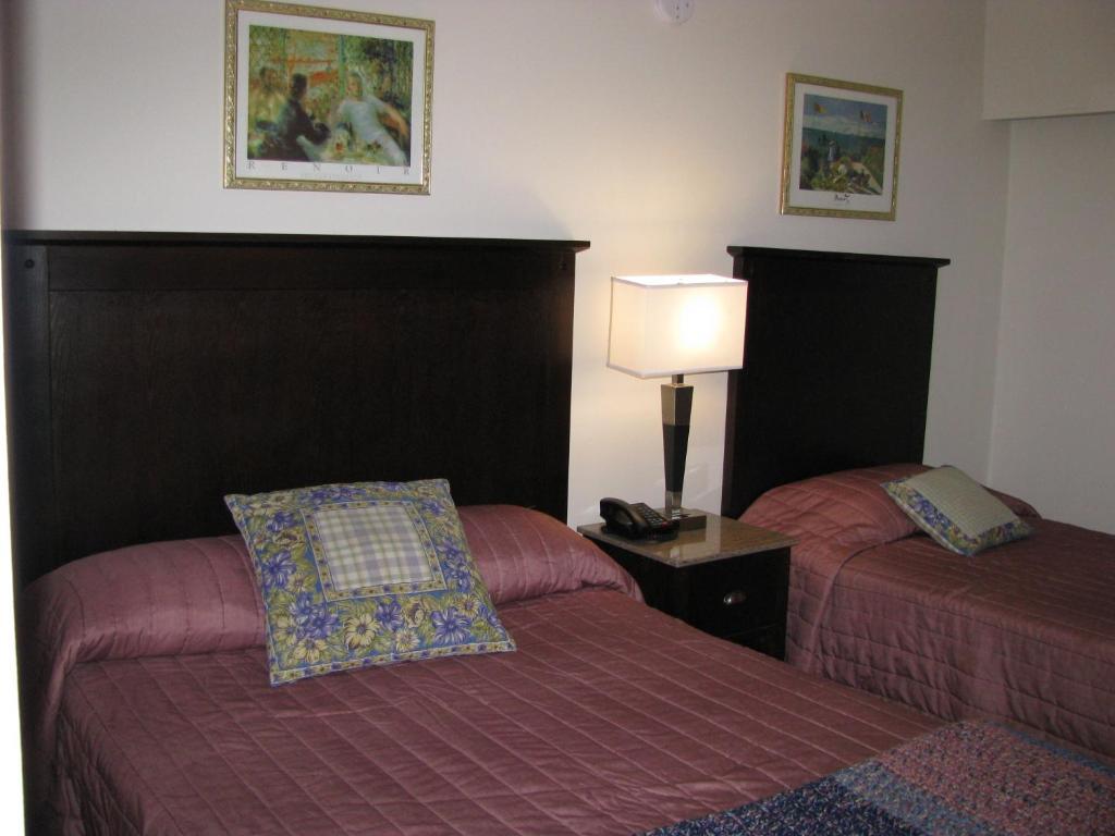 Billy Barker Casino Hotel Quesnel Esterno foto