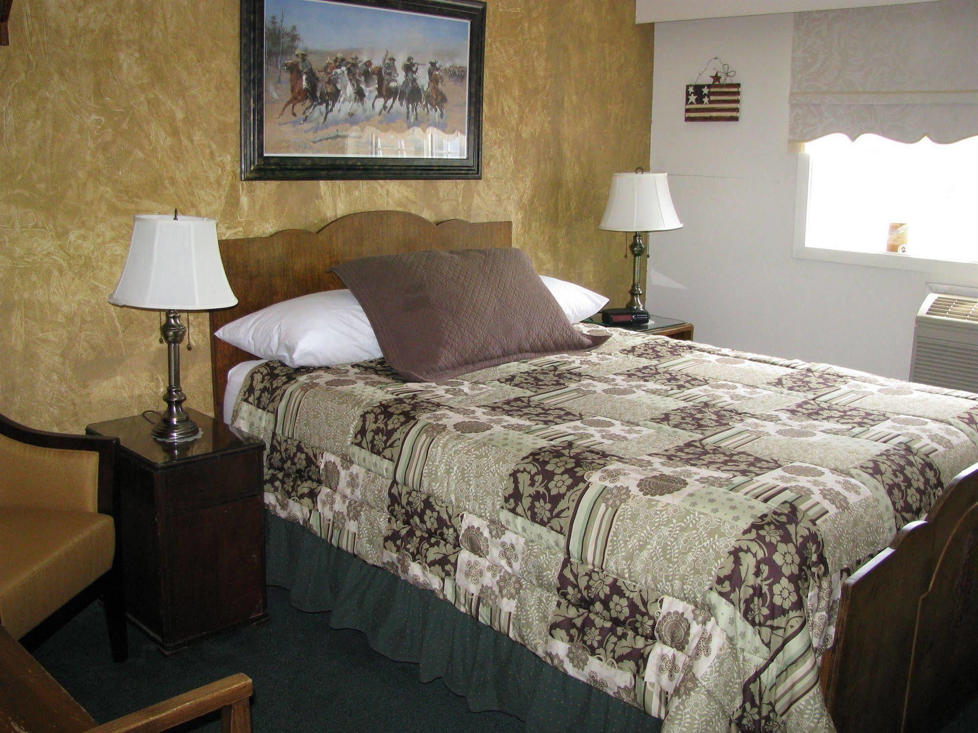 Billy Barker Casino Hotel Quesnel Esterno foto