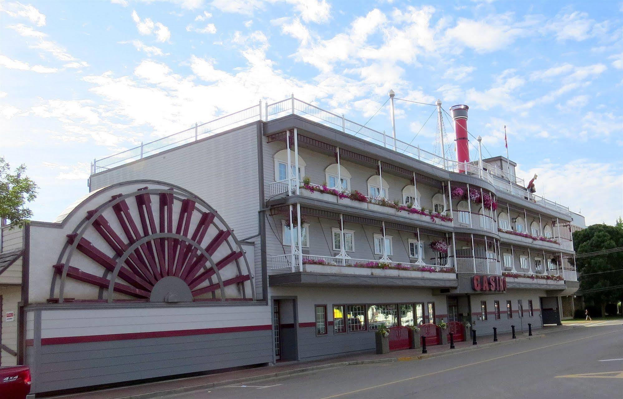 Billy Barker Casino Hotel Quesnel Esterno foto